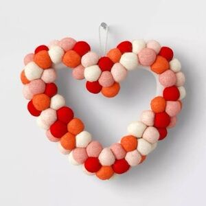 Valentine’s Day Heart Wreath Pom Pom Red and Pink